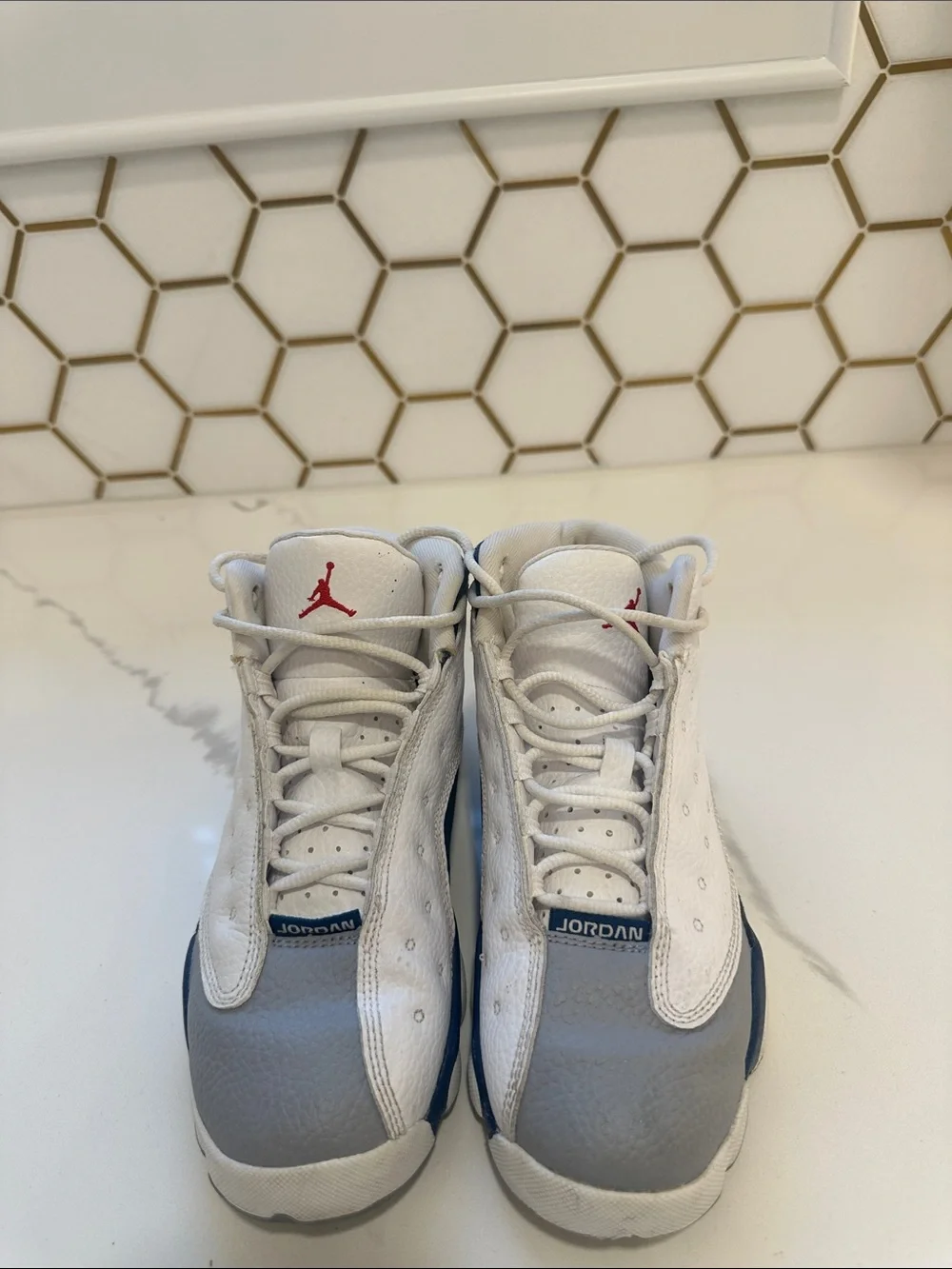 Jordan Kids White Gray Navy Retro Basketball Sneakers size 3-Y
